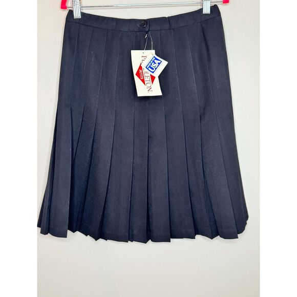 Vintage Pendleton Black Pleated Skirt NWT Petite 14P Virgin Wool USA - Picture 2 of 5